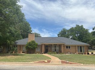 1 E Brookhollow Dr, Ransom Canyon, TX 79366