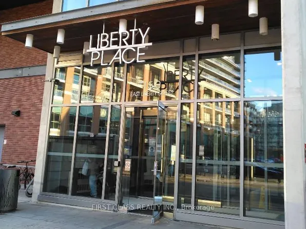 150 E Liberty St #1407, Toronto, ON M6K 3R5