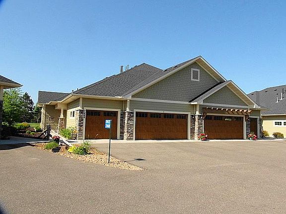 4th image of 7448 Fairway Ln