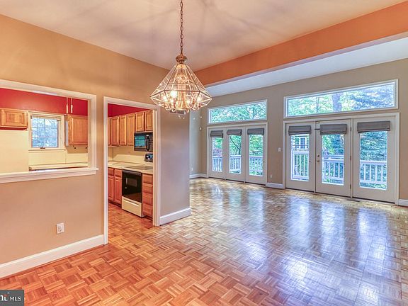 5th image of 2 Marsh Woods Ln