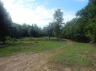3462 Old Jackson Rd, Forest, MS 39074