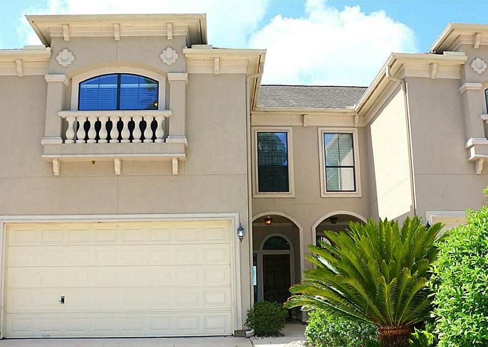1st image of 14813 Marina Dr