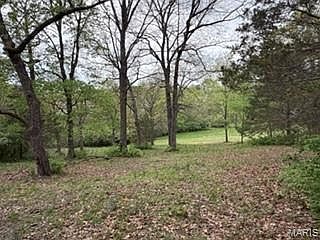 3rd image of 3524 Scenic Circle Dr