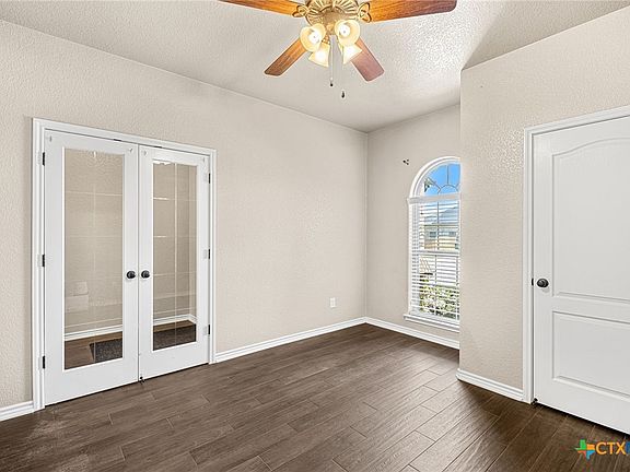 5th image of 5908 La Roea Dr