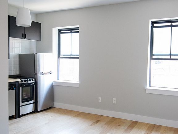 2nd image of 2121 E Dauphin St APT 9