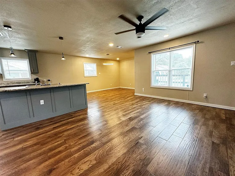3144 Gordon Ave — Photo 14