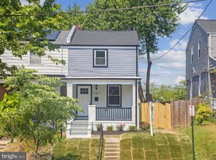 904 Division Ave NE, Washington, DC 20019