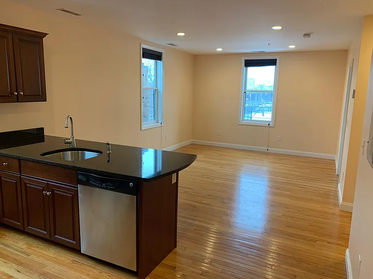 100 Fellsway W #204 — Photo 10