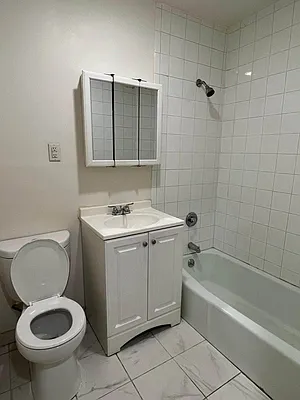 Rented by Contact Realty | media 14