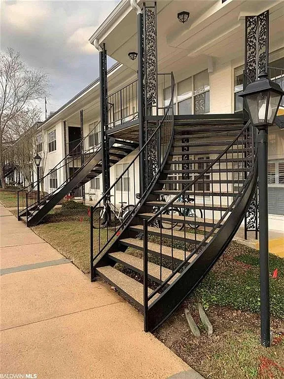 2 bed, 2.0 bath, 1024 sqft, $1,450 — Photo 1