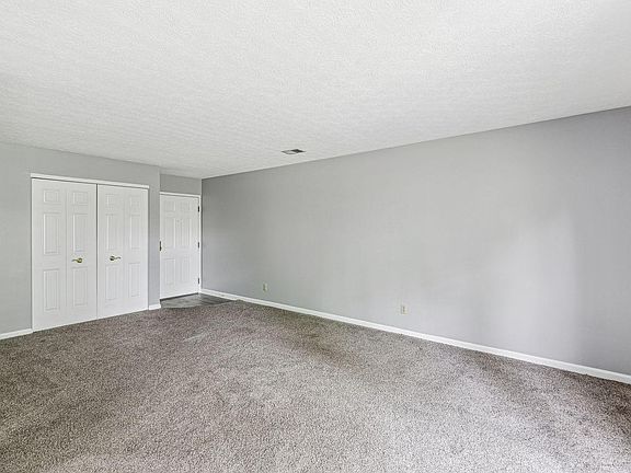 5th image of 5934 Harrison Ave Unit 7