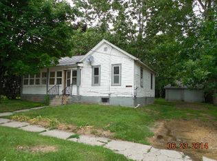 135 Burgess St, Belvidere, IL 61008