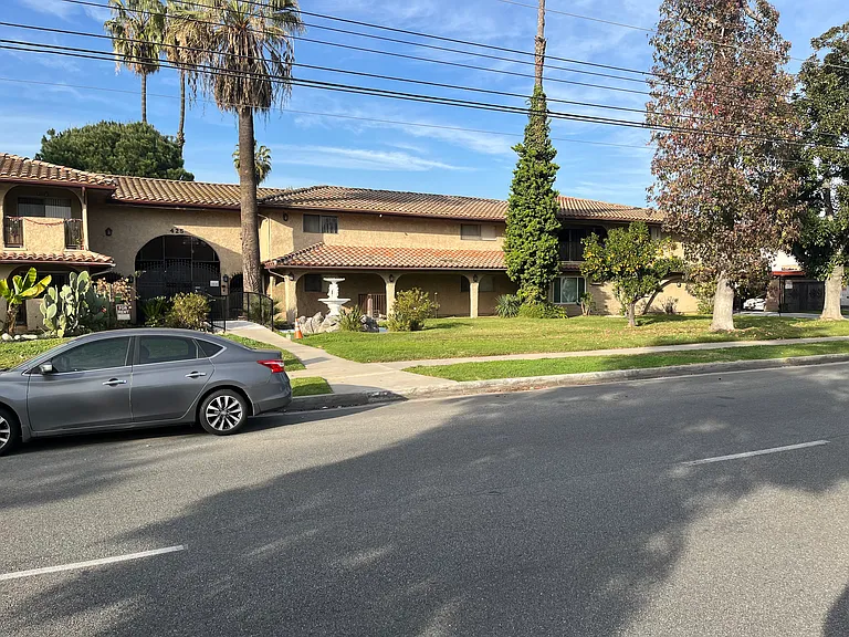 425 Live Oak Ave #217 — Photo 11