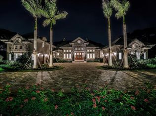 688 West St, Naples, FL 34108