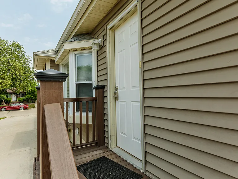8425 W McMyron St — Photo 8