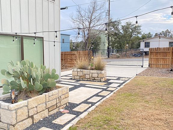 4th image of 1929 Rhinestone