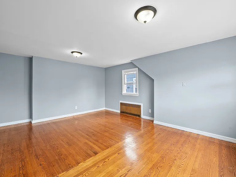 33 Hilton St #2 — Photo 10