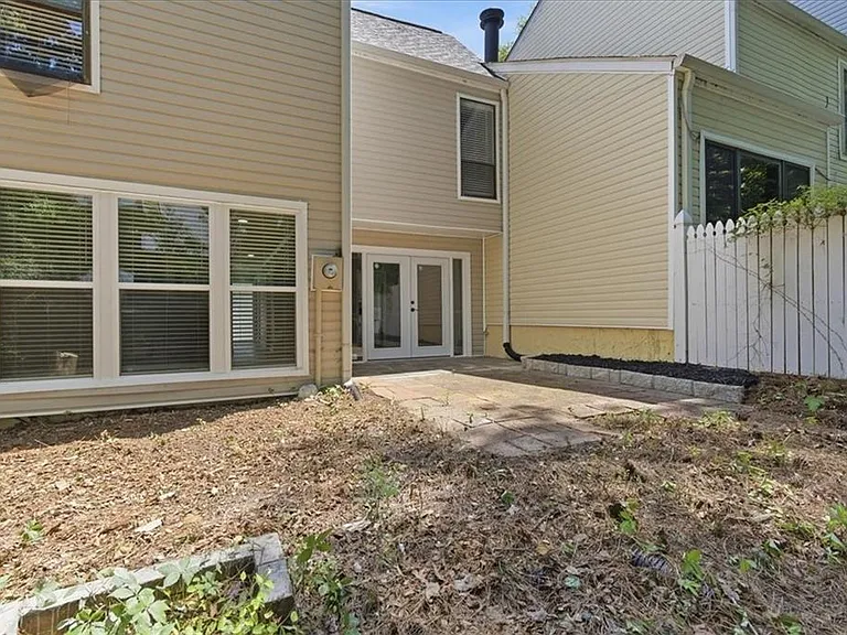 2696 Greentree Dr SE — Photo 17