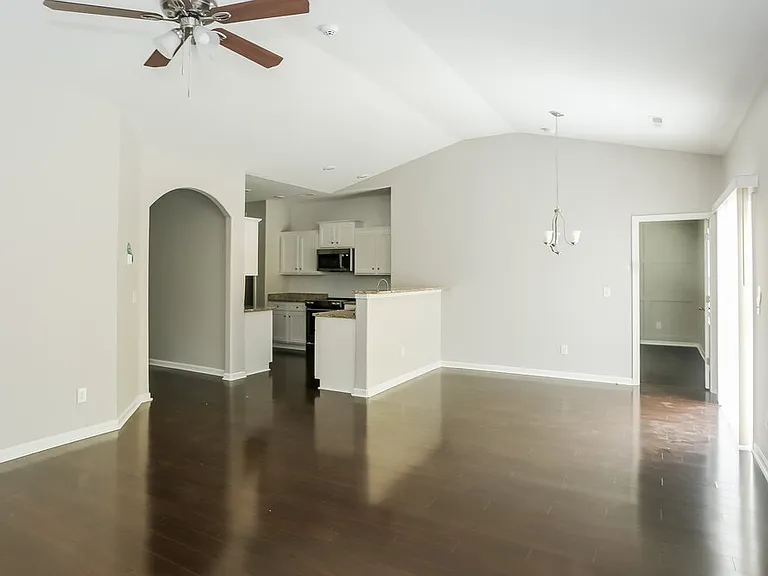 7609 Malden Park Dr — Photo 6