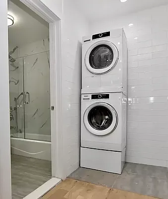 Rented by Bohemia Realty Group | media 9