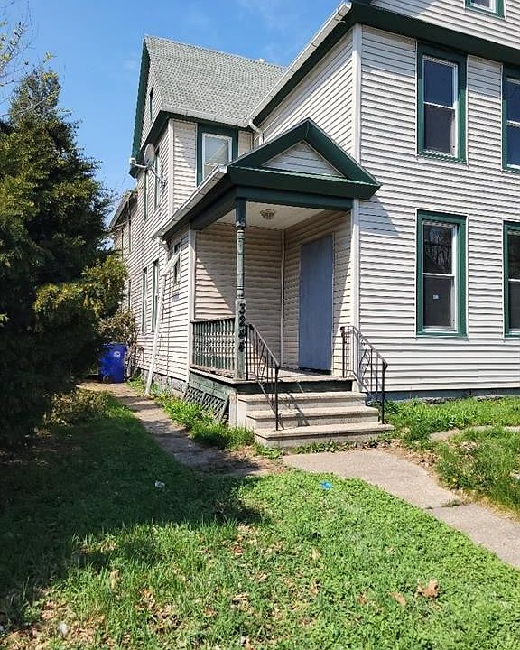 1st image of 3244 W 41st St