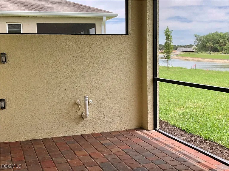 1401 Remington Trace Dr — Photo 24