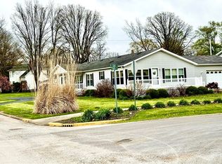225 E North St, Assumption, IL 62510