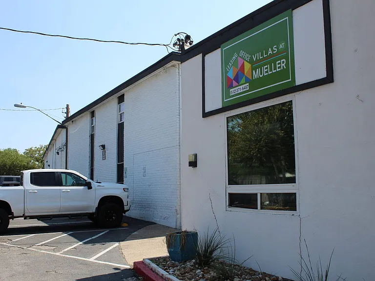 Villas at Mueller — Photo 46