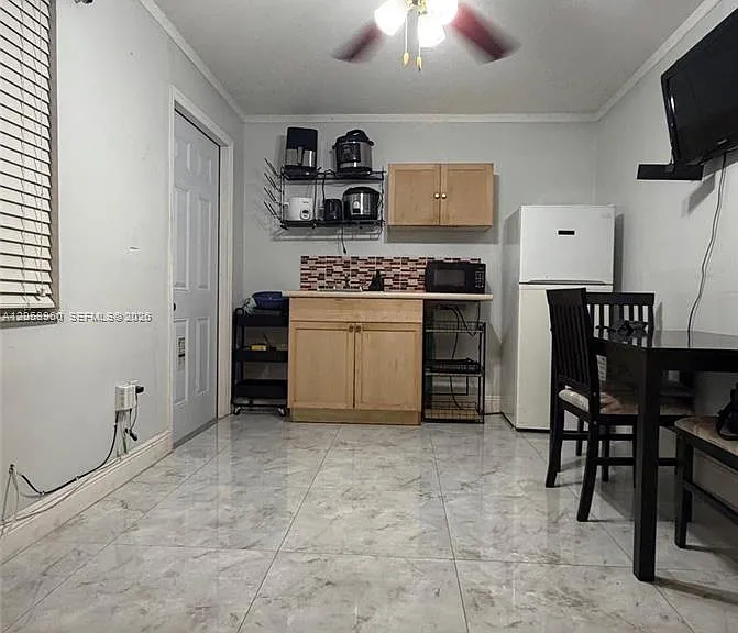 700 E 8th Ct #1 — Photo 1