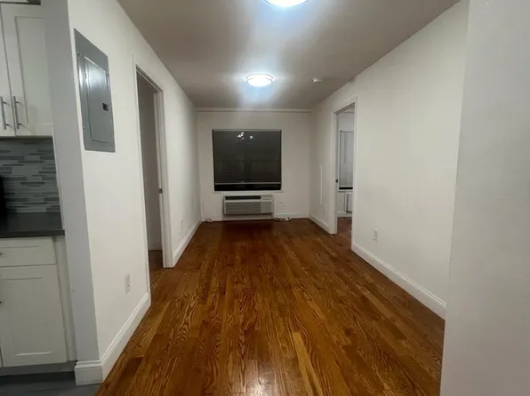 (undisclosed Address), Bronx, NY 10461