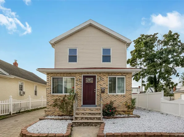 257 Biltmore Avenue, Elmont, NY 11003