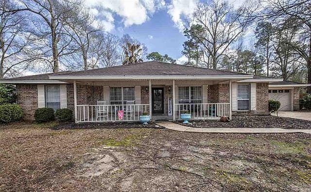 1st image of 10 Briarcliff Ln
