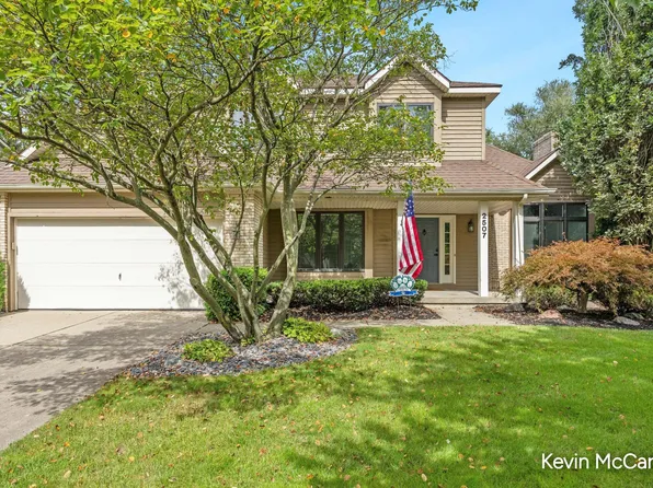 2507 Ridgecroft Ave SE, Grand Rapids, MI 49546
