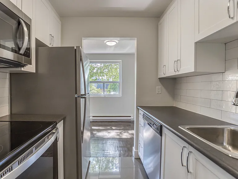 10 Runnymede Rd #232 — Photo 7