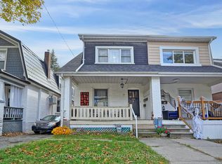 7 Harris Ave, Toronto, ON M4C1P3