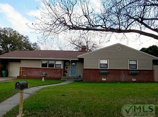 872 W McNeill St, Stephenville, TX 76401