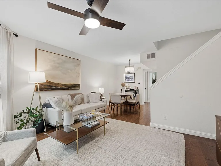 1500 Woodlawn Blvd #11 — Photo 8