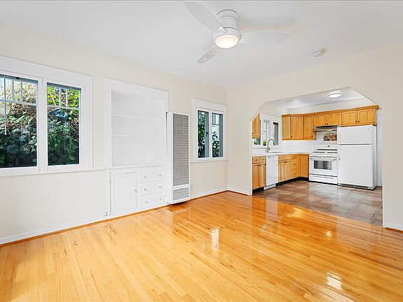 2nd image of 647-659 California Ave Unit 647