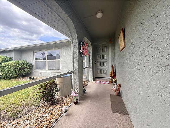 2nd image of 22506 GLEN AVENUE