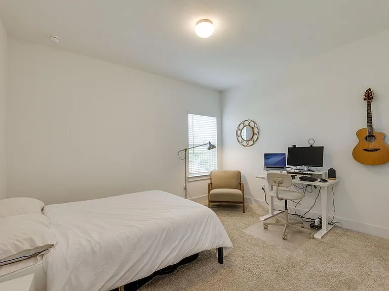 8801 Looksee Ln — Photo 12