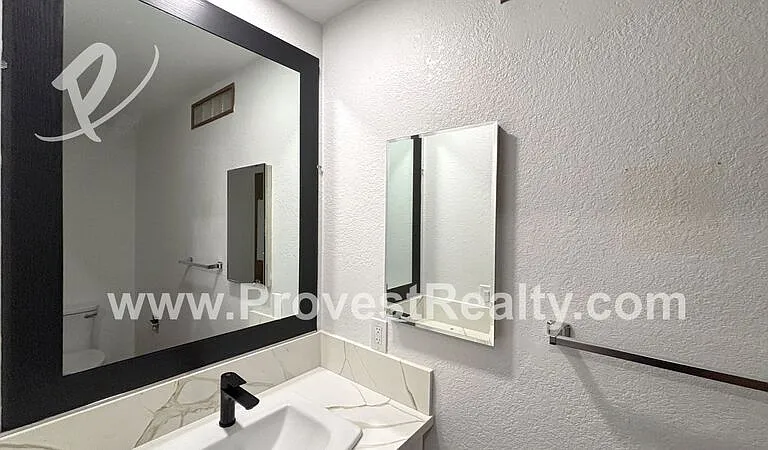 6078 Spruce St #C — Photo 10