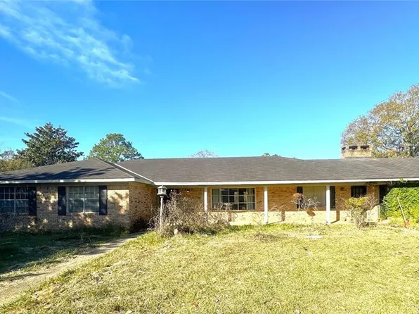 11724 Fairway Dr, Irvington, AL 36544