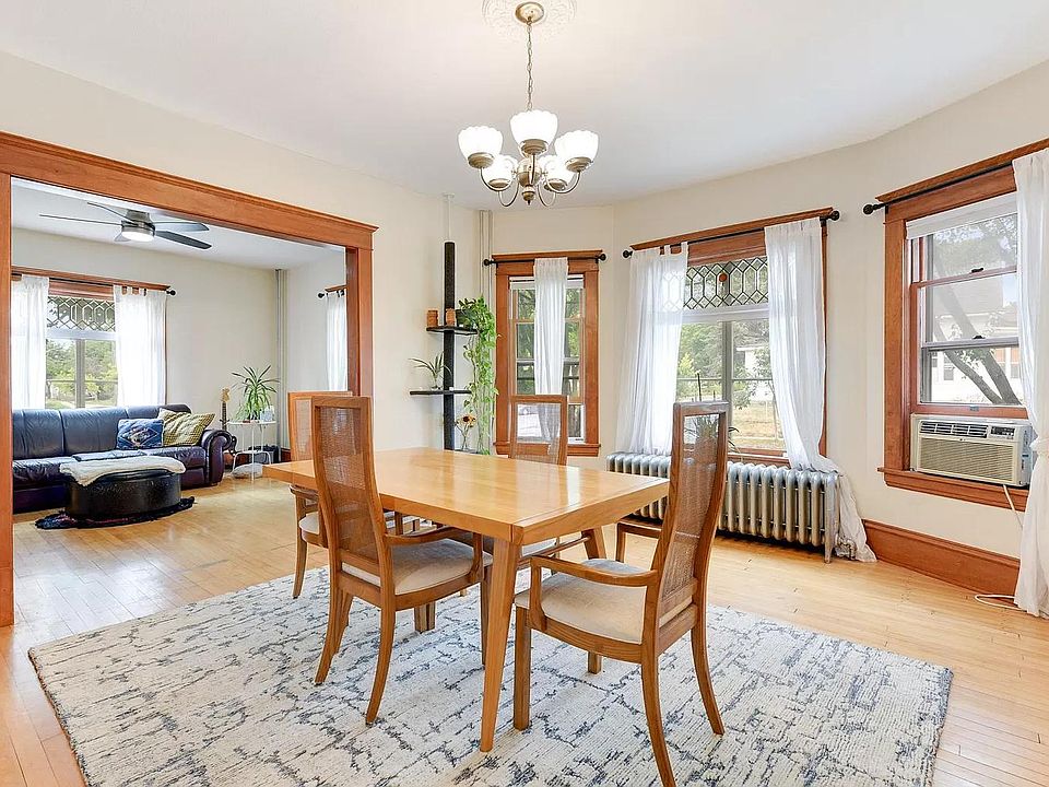 1st image of 1847 Buchanan St NE #1