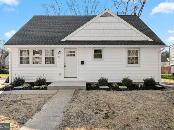 327 Prospect Ave, Morrisville, PA 19067