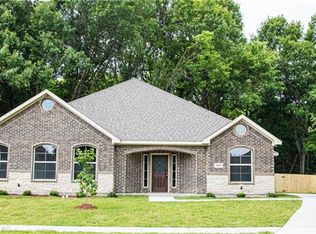 806 Mill Creek Rd, Lancaster, TX 75146