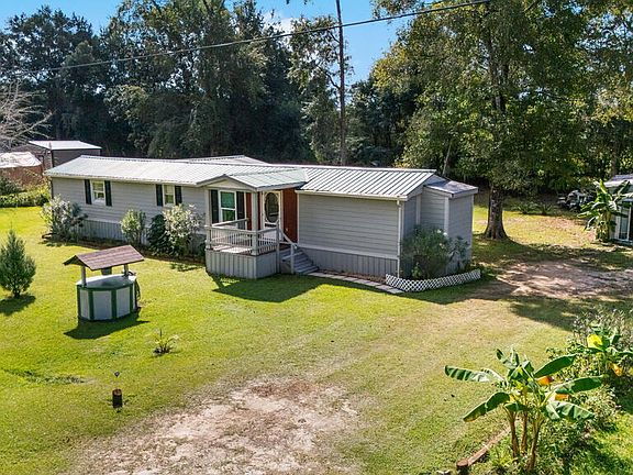 3rd image of 492 Land Dr