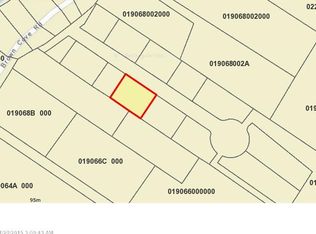 8 Carmichael Ln, Windham, ME 04062