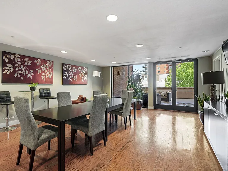 1975 N Grant St #401 — Photo 23