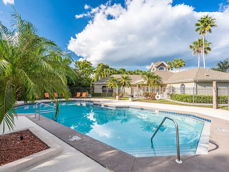 10X Port St. Lucie — Photo 12