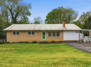 820 7th St, Radford, VA 24141